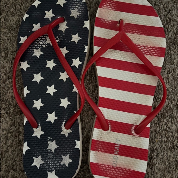 Old Navy Flip Flop Bundle - Picture 1 of 6